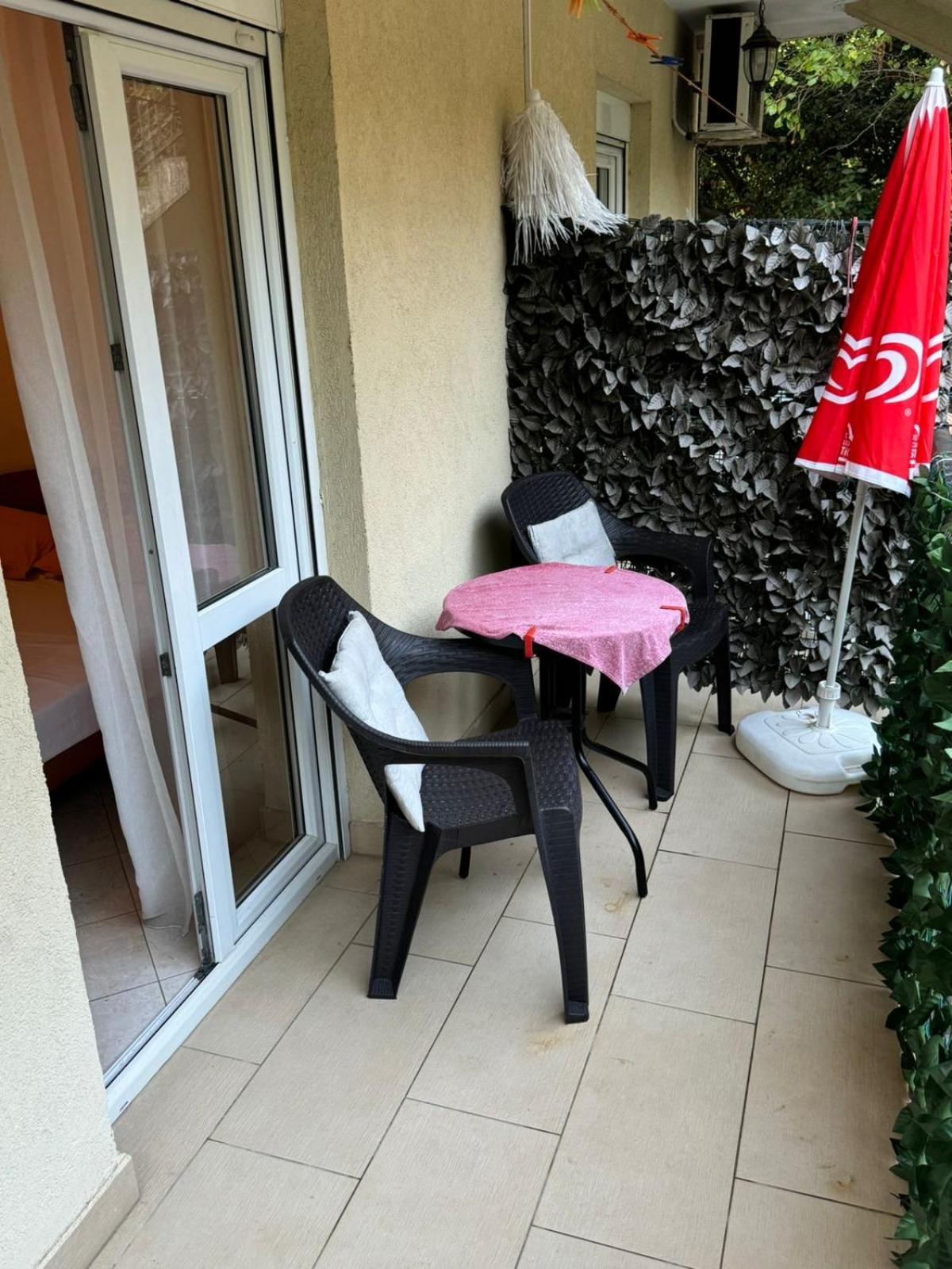 Studio On The Coast, With A View Of The Sunrise,Free We-Fi Kotor Eksteriør bilde